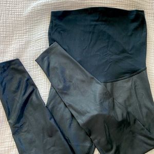Beyond Yoga Maternity faux leather leggings
